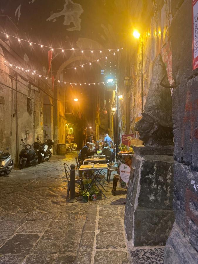Ferienhaus Casa Ninetta - Spaccanapoli - Il Tipico Pianterreno Della Antica!
